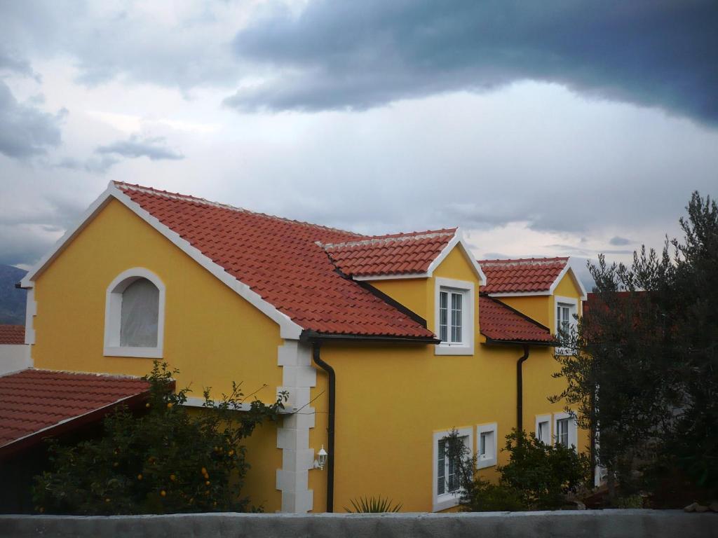 Apartments Brac Supetar Ruang foto